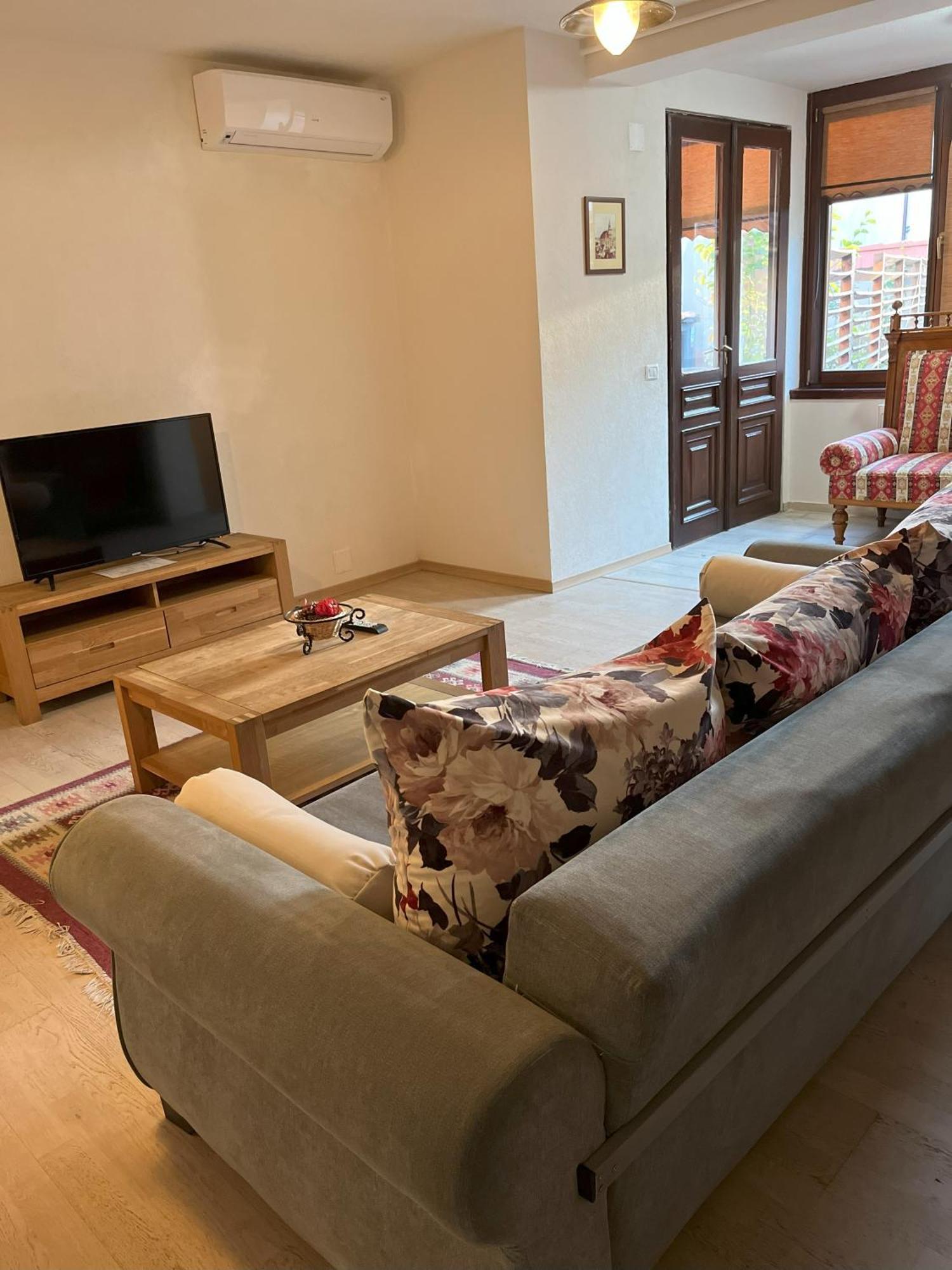 Cozy Apartment Brașov Exterior foto