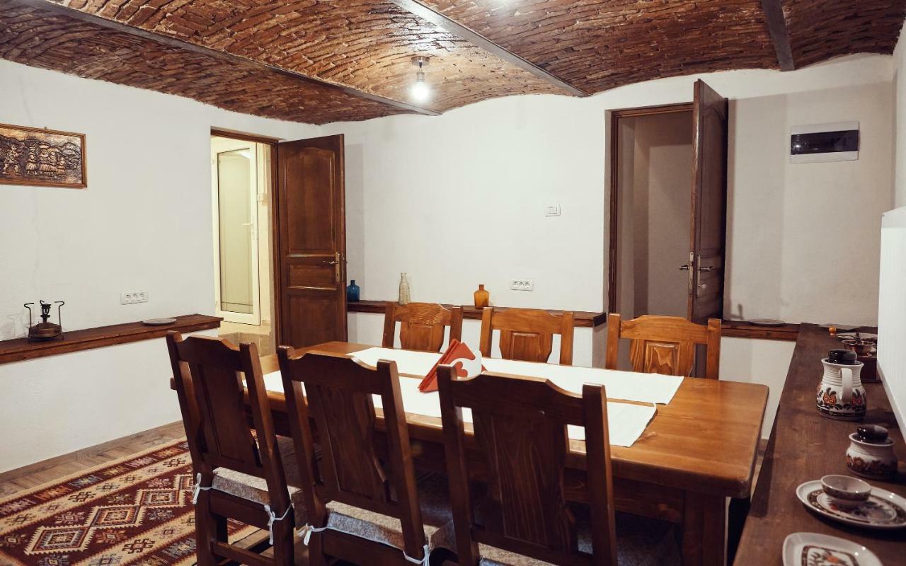 Cozy Apartment Brașov Exterior foto