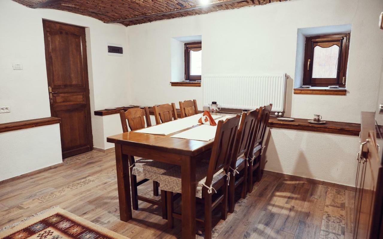 Cozy Apartment Brașov Exterior foto