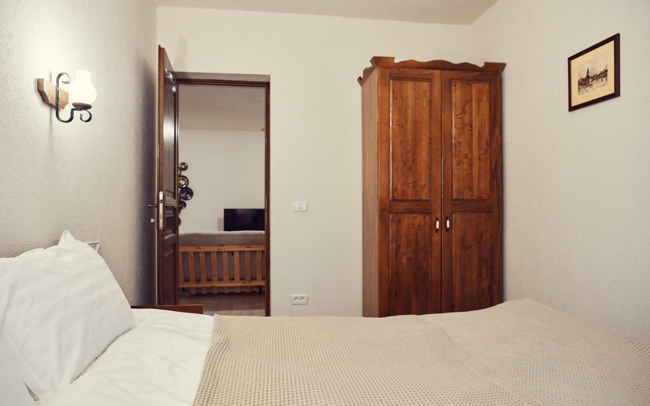 Cozy Apartment Brașov Exterior foto